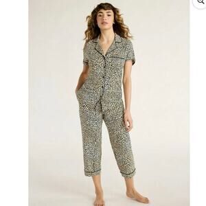 Joyspun Women's Knit Notch Collar Top and Capri Pants Pajama 2-Piece Size XL